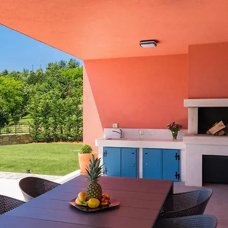 Casa de Férias Rainis Hill Zavrsje
